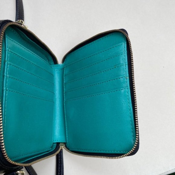 Fossil Crossbody Bag - Picture 4 of 6